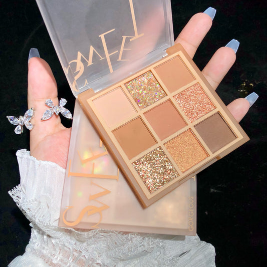 Nude Eyeshadow Makeup Palette